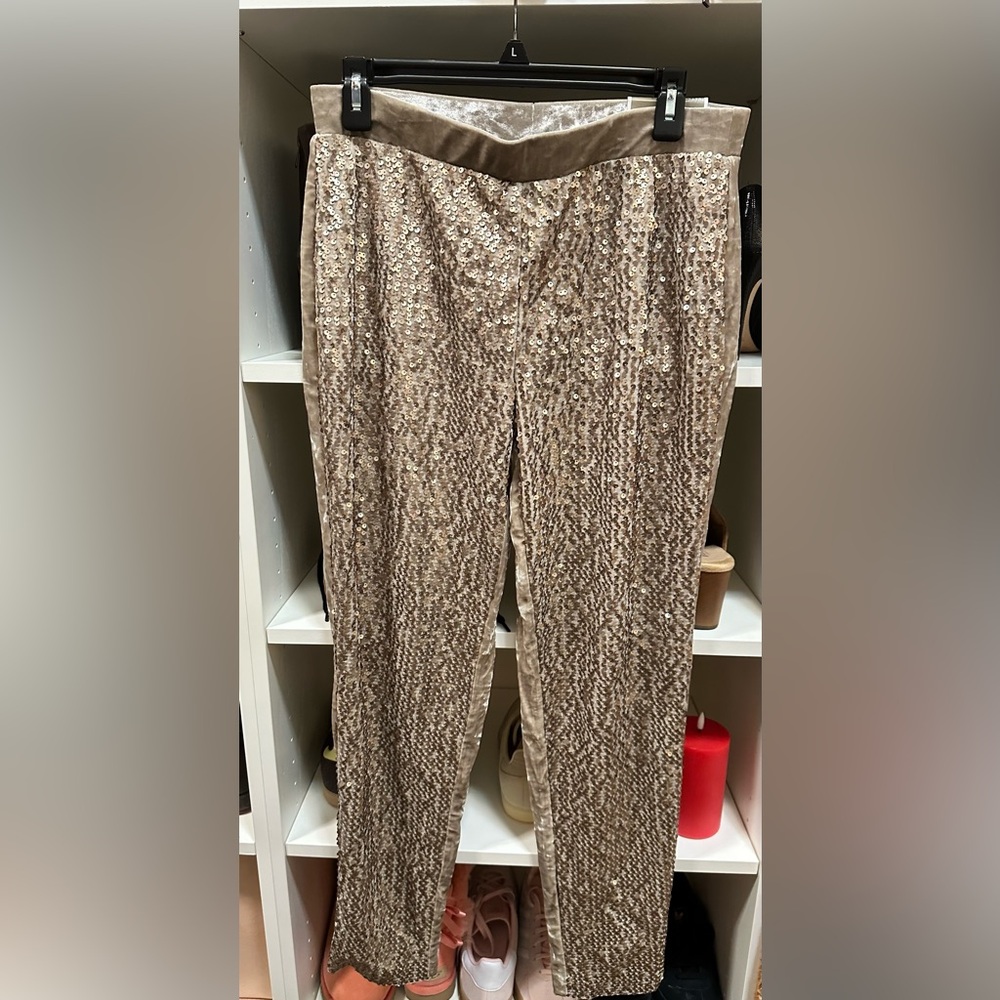 Chico’s Sequin-front velour legging in gold size 1.5